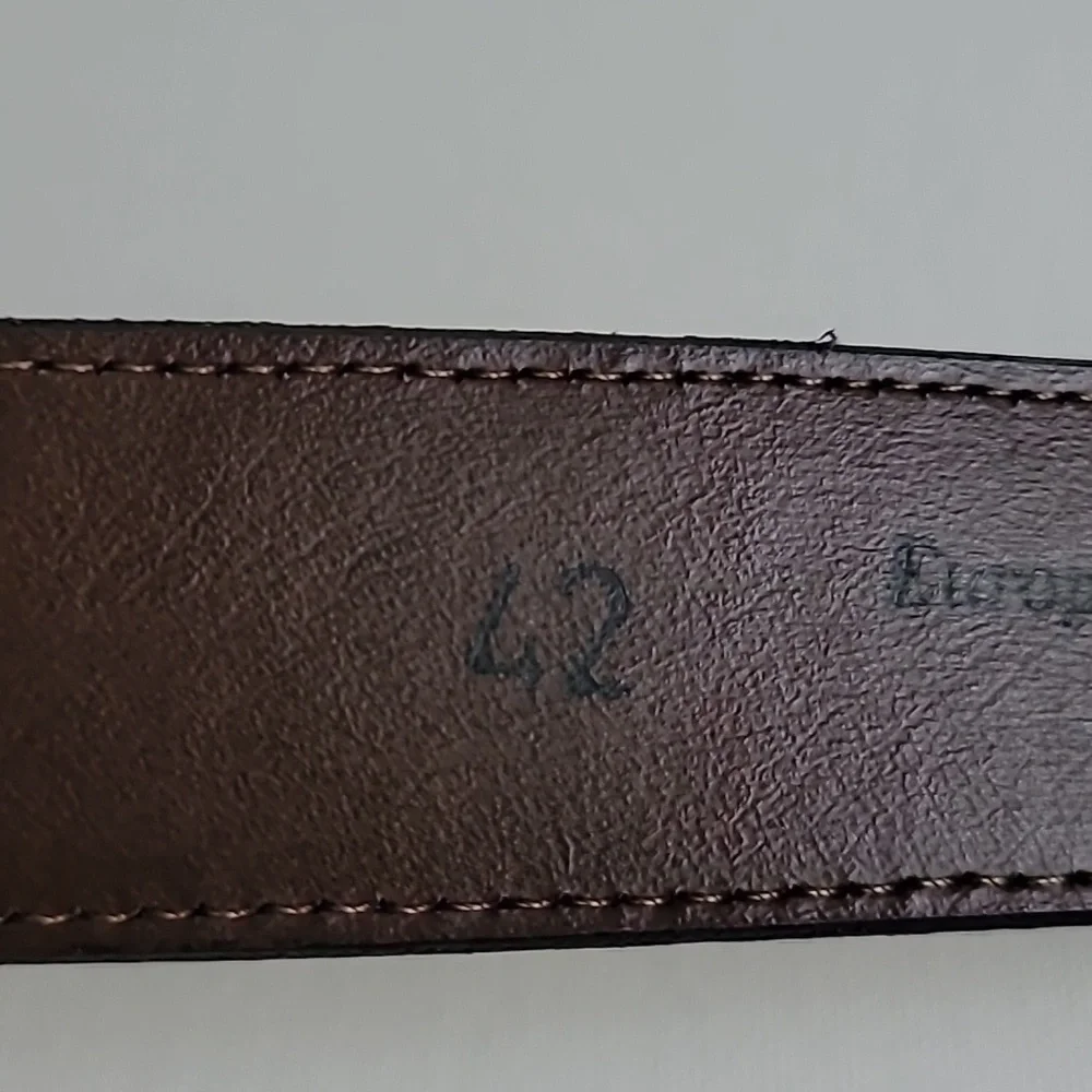 Torino Black European Tanned Cowhide Mens Belt with Brass Buckle Sz 42